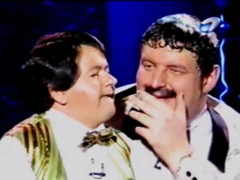 Todo por dos pesos - noviembre 2001