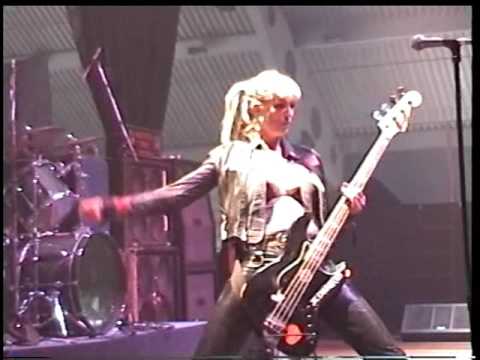 NASHVILLE PUSSY   2000 07 08   live @ Metal 2000 Festival, Maimarkthalle, Mannheim, Germany   39min0
