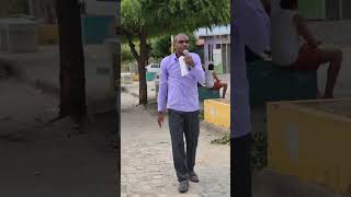 O DIABO ESTÁ DISTRAINDO AS PESSOAS