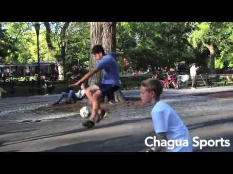 Daniel Dennehy freestyle football : Chagua Sports