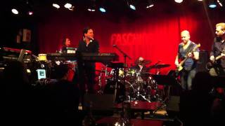 Jonathan Fritzén - "Undercover" live at Fasching February 16, 2012