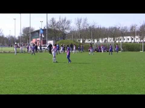 Nieuwland D2 - CSW D1 op 21 april 2013 1e helft