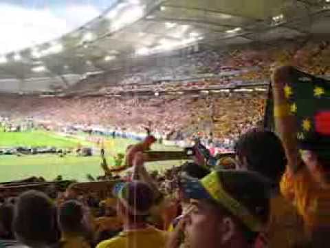 2006 FIFA World Cup - Australian National Anthem being sung in Stuttgart