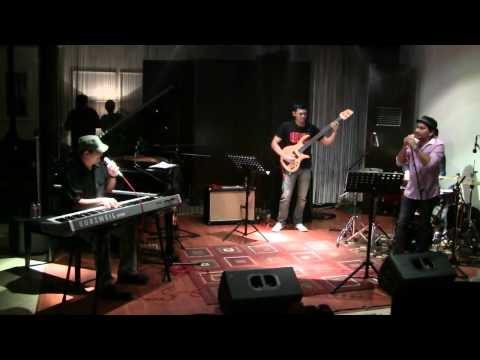 Tompi ft. Idang Rasdiji & Glenn Fredly - Selalu Denganmu @ Mostly Jazz 15/10/11 [HD]