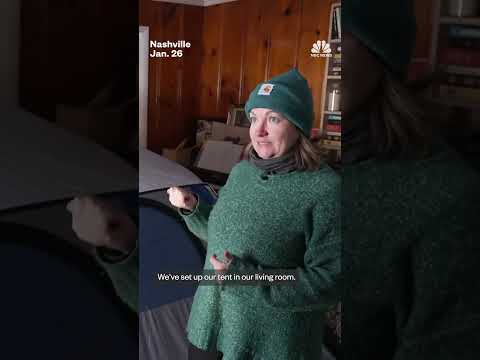 Winter storm batters much of U.S. with heavy snow, cold