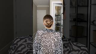 VOLUMINOUS BUN USING A HAIR STICK