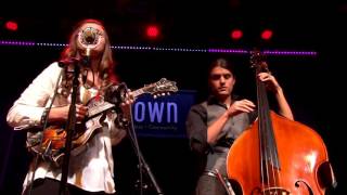 Sierra Hull - Weighted Mind (eTown webisode #901)