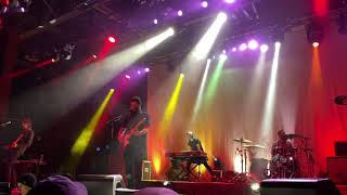 Manchester Orchestra performs &quot;Tony The Tiger&quot; in Philadelphia