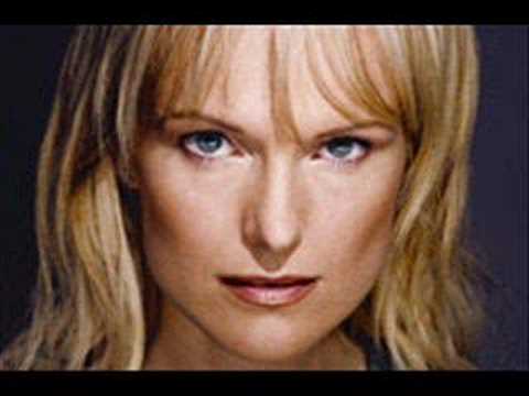 Kärleken finns överallt - Cajsa-Stina Åkerström