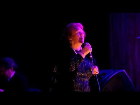 Manuela de Carvalho, "Fado Vitória" - "A candeia"