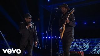 Gary Clark Jr. / William Bell - Born Under a Bad Sign (LIVE from the 59th GRAMMYs)