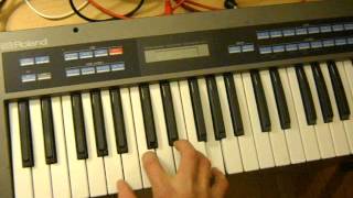 Video thumbnail for TESTING VINTAGE ROLAND ALPHA JUNO 1 SYNTHPLUS HS 10 by Ulises Lozano El Licenciado