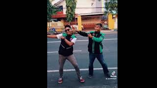 Download lagu Story Wa Ojol Lucu Joget Tiktok Pinggir Jalan Bikin Emosi mp3 Download lagu Story Wa Ojol Lucu Joget Tiktok Pinggir Jalan Bikin Emosi mp3