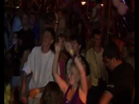 Priboy. X-Press 2 ft David Byrne - Lazy