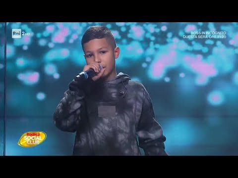 Simone Grande canta "Pigiama Party" - Radio2 Social Club 28/10/2024