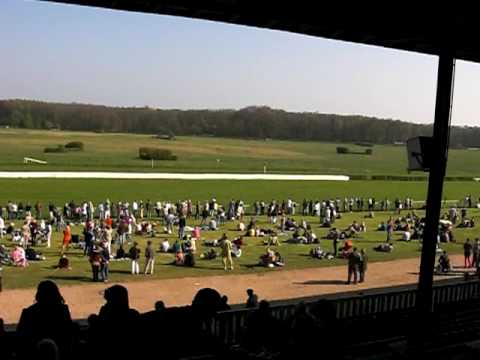 Galopprennbahn Hoppegarten 12.04.2009 - Auf der Volkstribüne