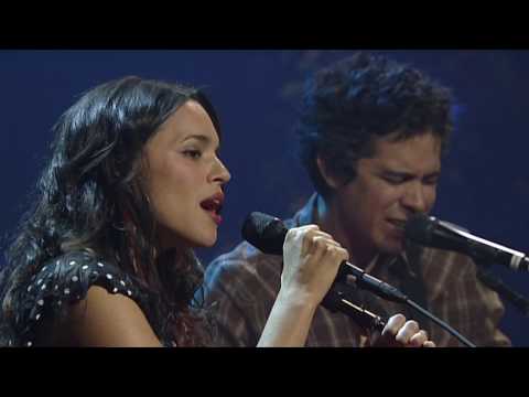 Norah Jones - "Blue Bayou" [Live from Austin, TX]