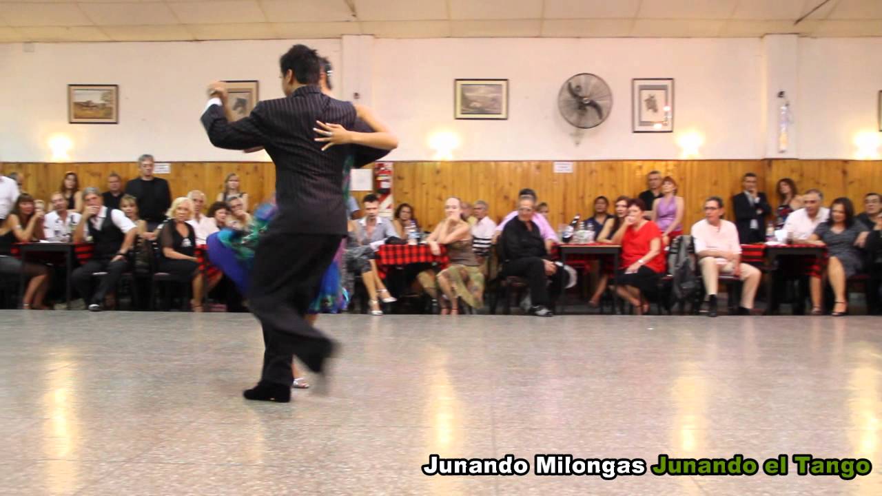 SEBASTIAN ACHAVAL Y ROXANA SUAREZ EN LA BALDOSA 03