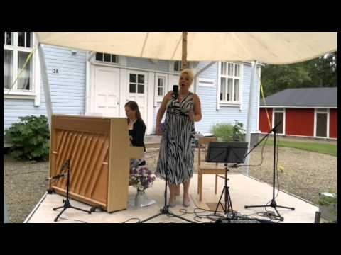 Johanna Rusanen-Kartano - Kullanmurunen (Heinävesi 3.7.2011)