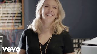 Ellie Goulding - Love Me Like You Do (Abbey Road Performance)