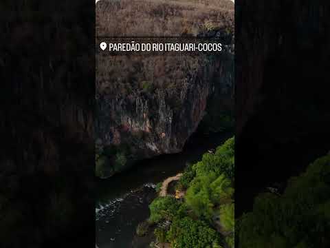 Paredões do Rio Itaguari, Cocos-BA  https://www.instagram.com/falcaodronesalvador/