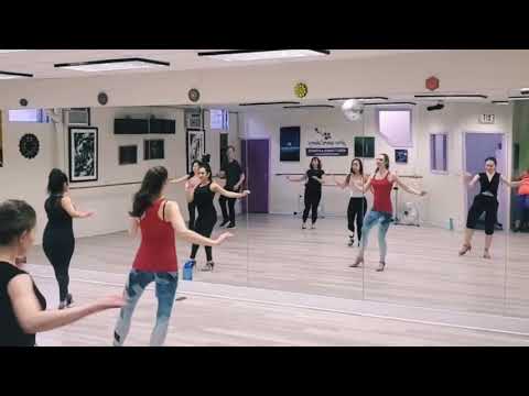 Salsa Caleña Footwork (Colombian Style Salsa) at Free Spirit Dance