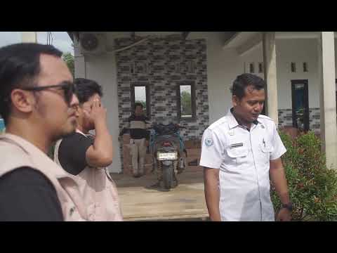 PENYERAHAN BANTUAN BIBIT UDANG WINDU UNTUK KELOMPOK PENAMBAK DESA MUARA KINTAP