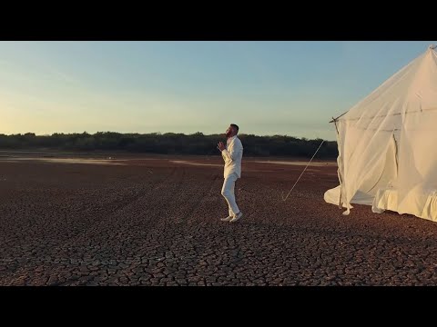 Pancho Barraza - Yo Estaba Solo (Video Oficial) (2017) - 