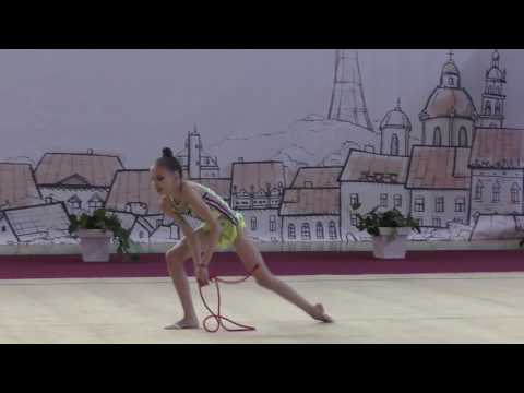 Городнича  Поліна 2005 скакалка