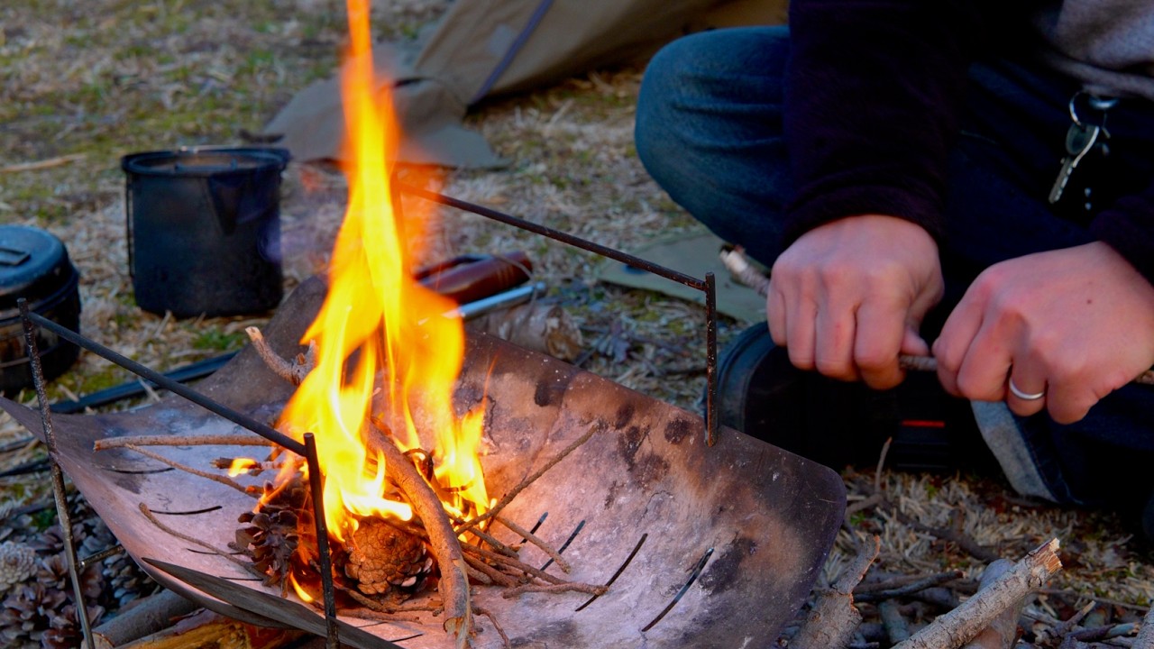 焚き火と静寂。夜へ沈む時間を味わうソロキャンプ｜ASMR