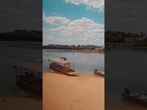 travessia de balsa rio Tocantins cidade Tupiratins perto de Itacajá Tocantins