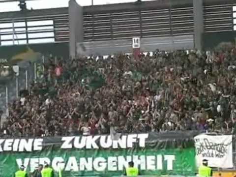Red Bull Salzburg - Wacker Innsbruck 2005: Tiroler Fansektor (Teil 4/11)