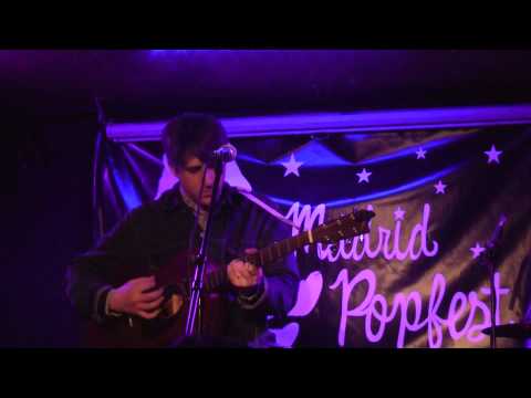 COACH STATION REUNION - A shape of light (live Madrid Popfest) (8-3-14)