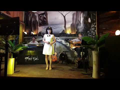 Thể hiện bởi Hoài Mỹ