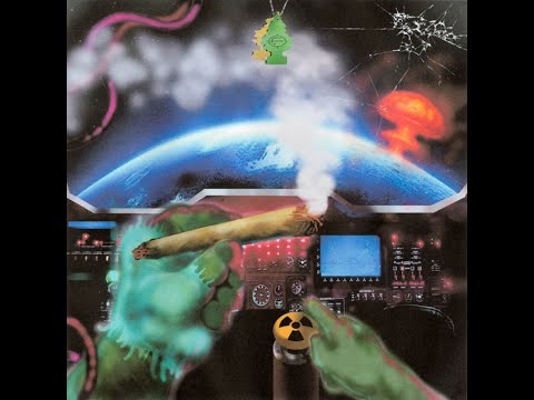 ATOMOWY GRZYBEK HOSTED BY FUCKEDUPPIGGYBANK