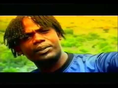 Sakis Bomzé_Scoubidou