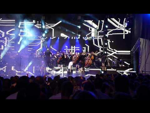 Vad Fruttik - Nekem senkim sincsen - MR2 Szimfonik Live 2.0