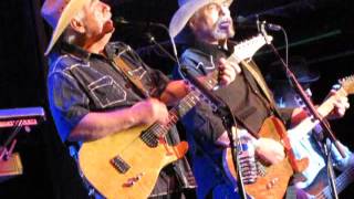 Bellamy Brothers- Crazy From The Heart (7/29/16 Billy Bob&#39;s)