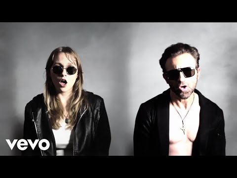 Weird Wolves, Raphael Colantonio - Turn The Light Around