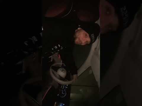 Nane îi dă diss lui Mgk