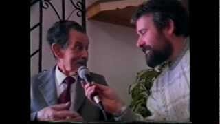 preview picture of video 'Entrevista a Enric Valor al Simposi d'Estudi i Festa de Castalla (1995)'