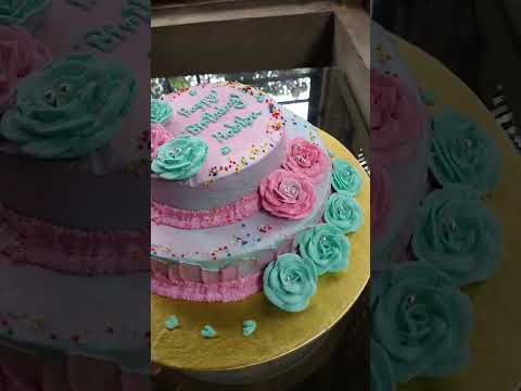 ❤️❤️ #nasrinnipa #cake #cakedecorating