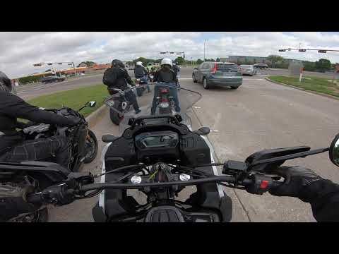 The KLR 650 is hilarious 😂 #klr650 #testride #firstride