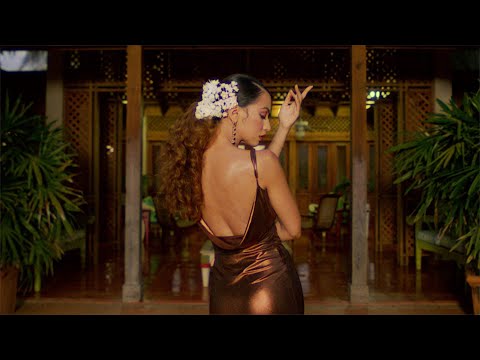 La Cassandra - Aunque No Estas (Video Oficial)