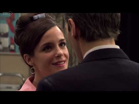 Amar C500 - Juan oculta a Clara la verdadera razón por la que le han readmitido en la droguería