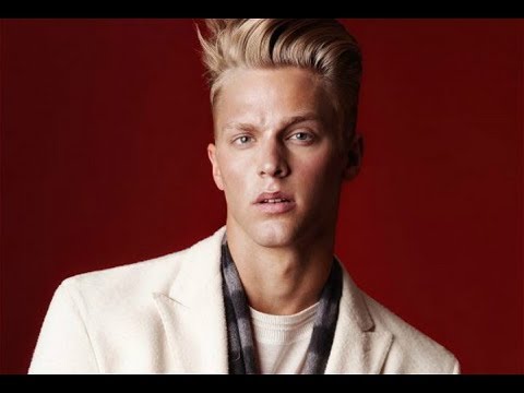 Clark Bockelman丨RunwayCollection 美国男模科拉克