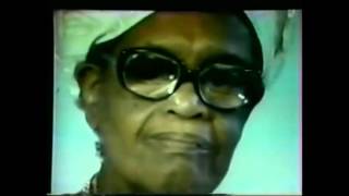 Maria Bethânia - "Oração da Mãe Menininha/Filhos de Gandhi/Texto/Iansã" (Rede Bandeirantes,1973)