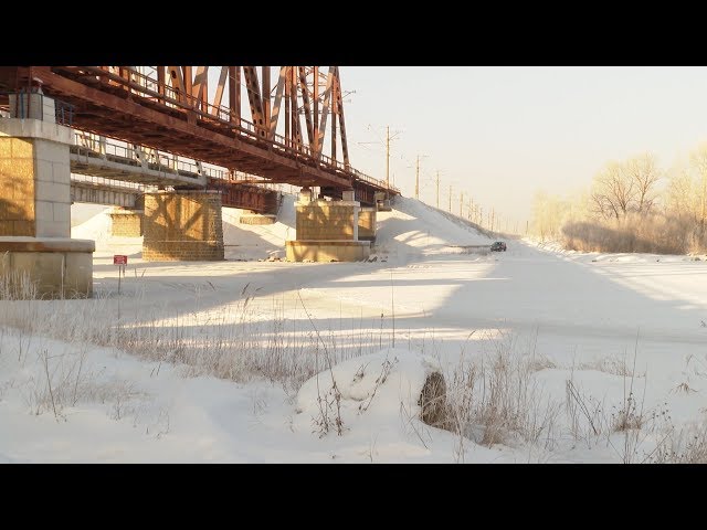 Ангарчане рискуют здоровьем, выезжая на лёд