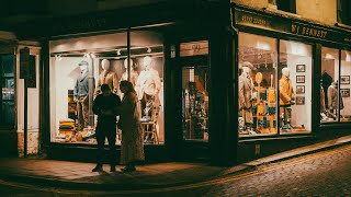 This Aperture Makes Night Street Photography Easy