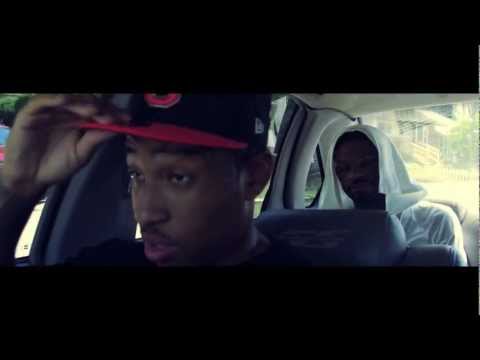 Yung R - Santa Clause [Official Music Video]